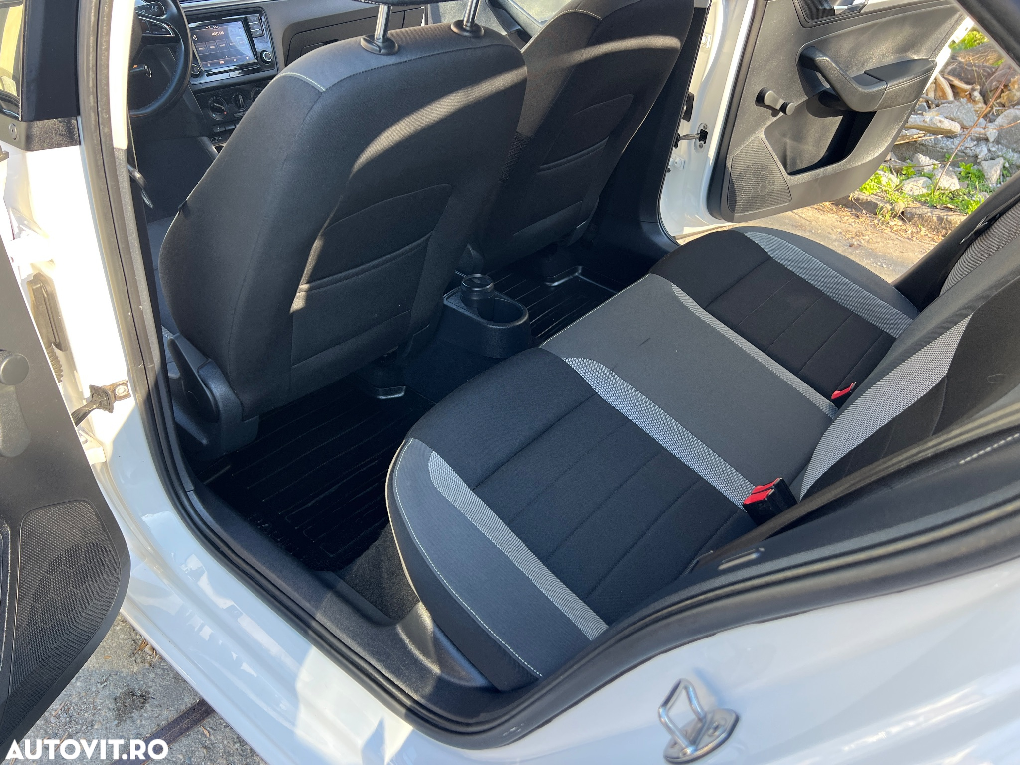 Skoda RAPID 1.0 TSI Style - 19
