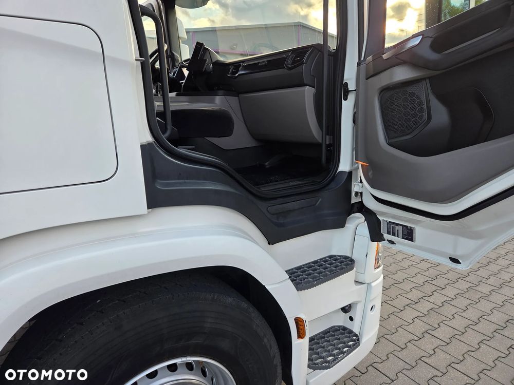 Scania P 450 - 33