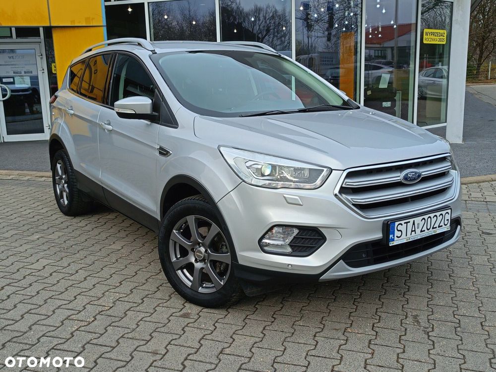Ford Kuga 1.5 EcoBoost FWD Titanium - 4