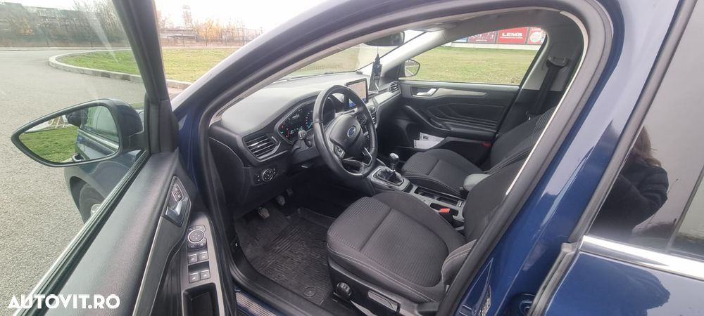 Ford Focus 2.0 EcoBlue Titanium - 13
