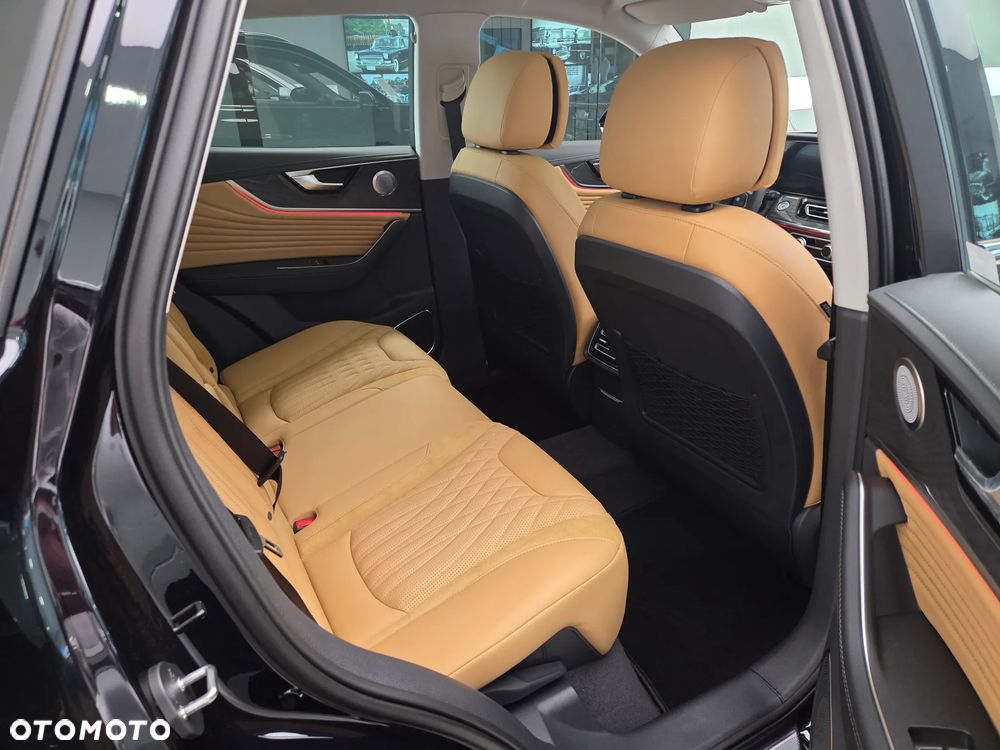 Hongqi HS5 2.0T Executive AWD - 17