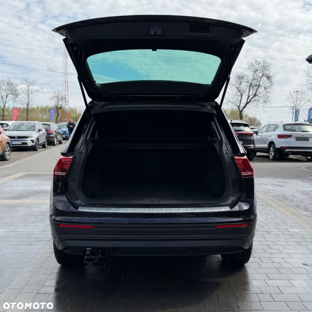 Volkswagen Tiguan - 10