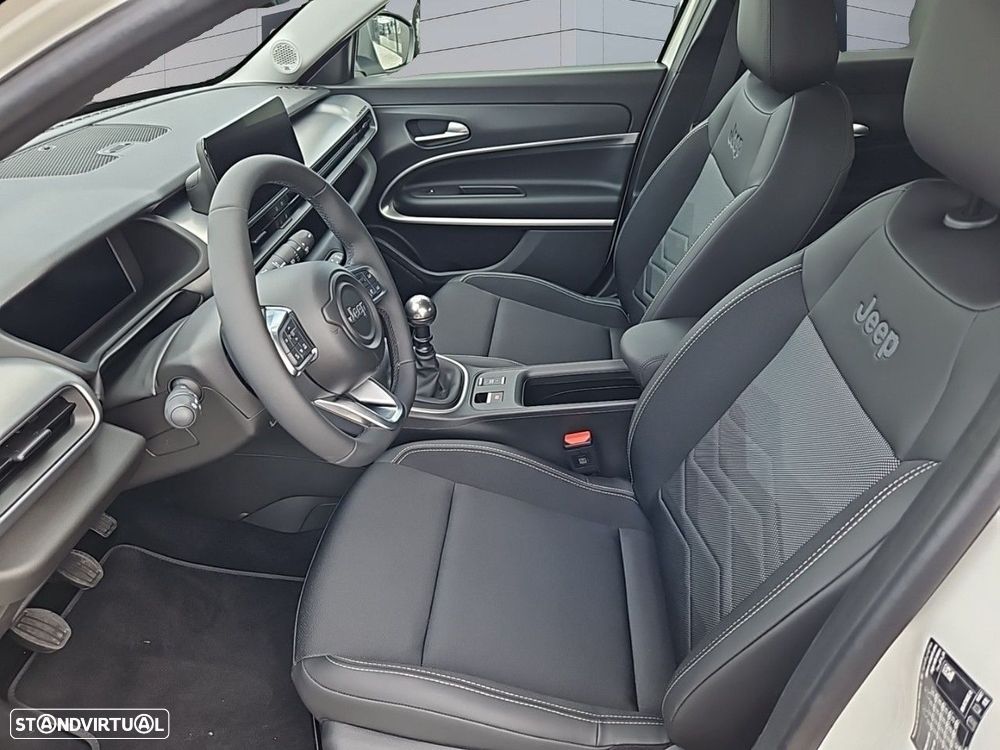 Jeep Avenger 1.2 GSE T3 Summit - 9