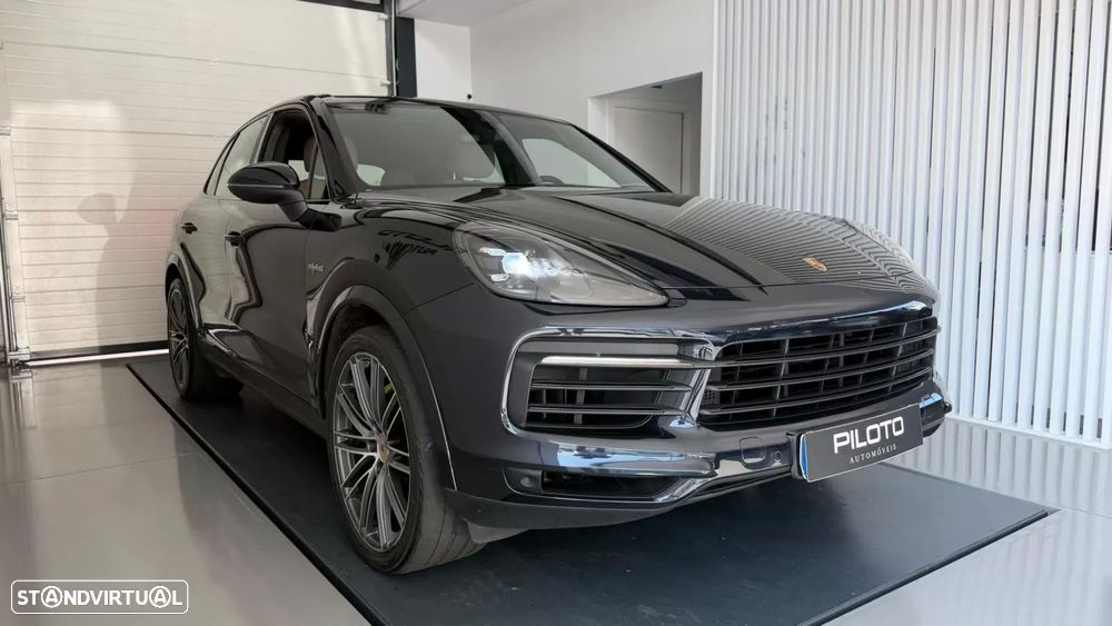 Porsche Cayenne E-Hybrid - 6
