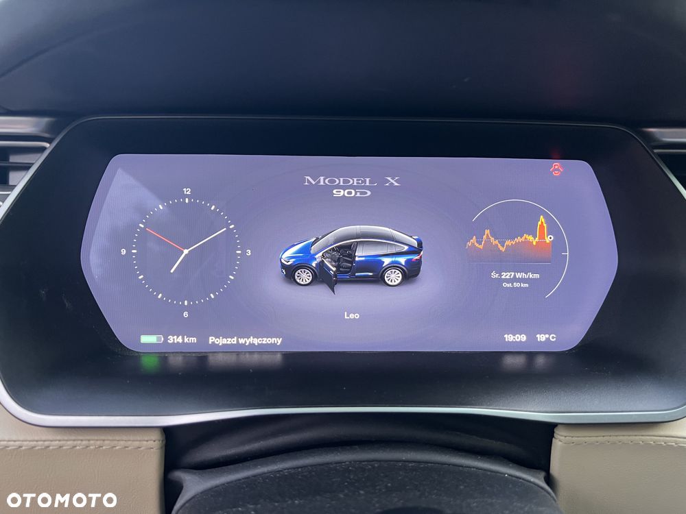 Tesla Model X Long Range Plus - 18