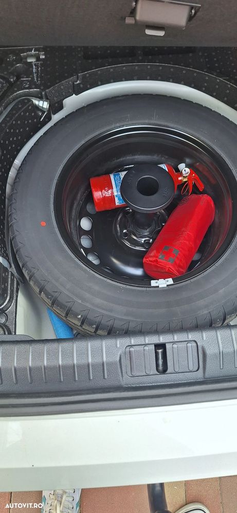 Volkswagen Passat 1.5 TSI ACT DSG Advance - 17