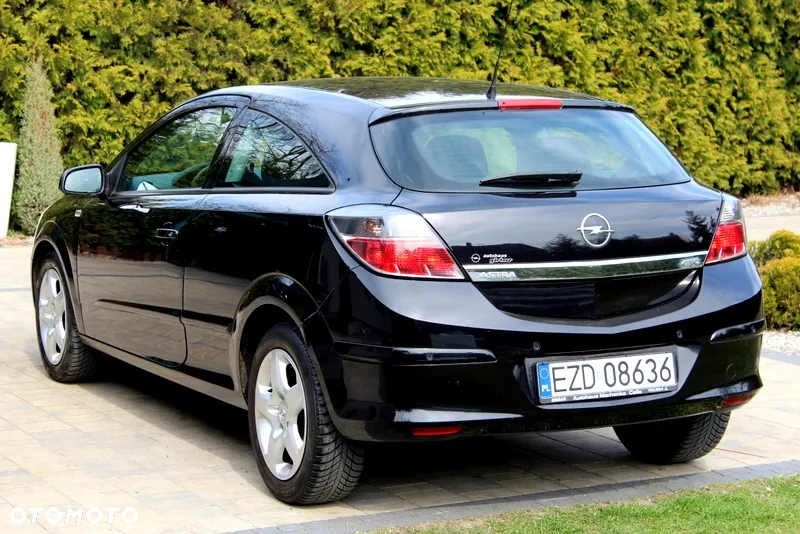 Opel Astra GTC 1.4 Catch me - 4