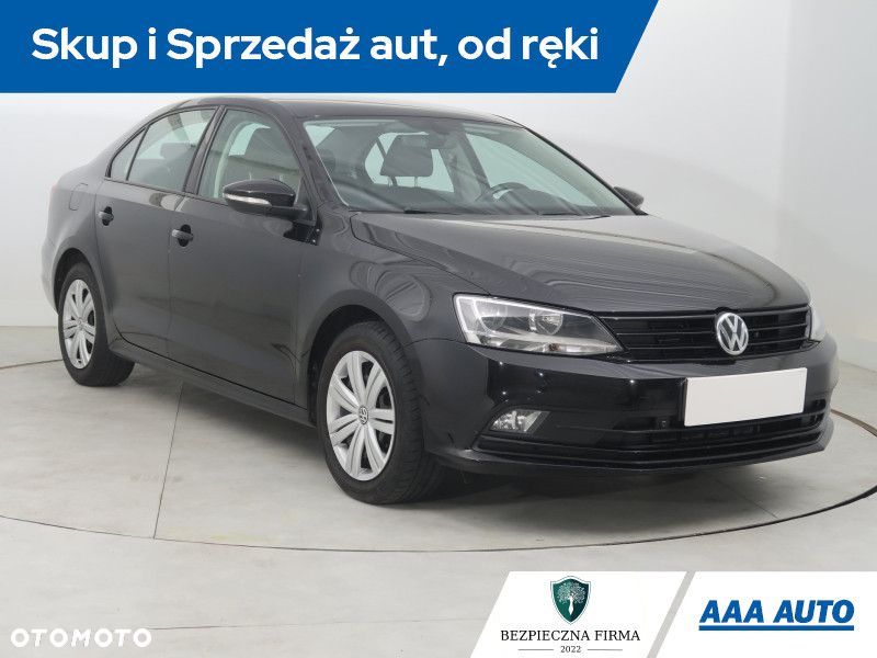 Volkswagen Jetta - 3