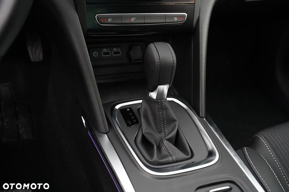 Renault Megane 1.3 TCe Techno EDC - 28