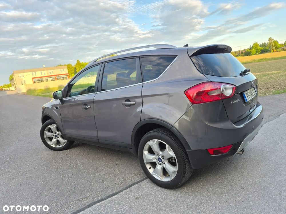 Ford Kuga 2.0 TDCi 4x4 Titanium - 6