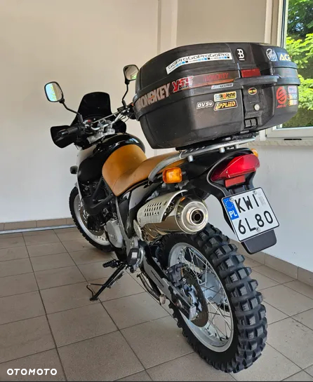 BMW F