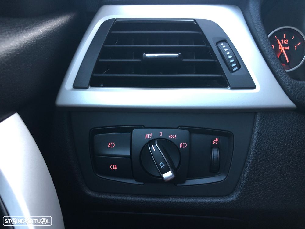 BMW 320 d Touring Aut. Efficient Dynamics Edition Sport Line - 49