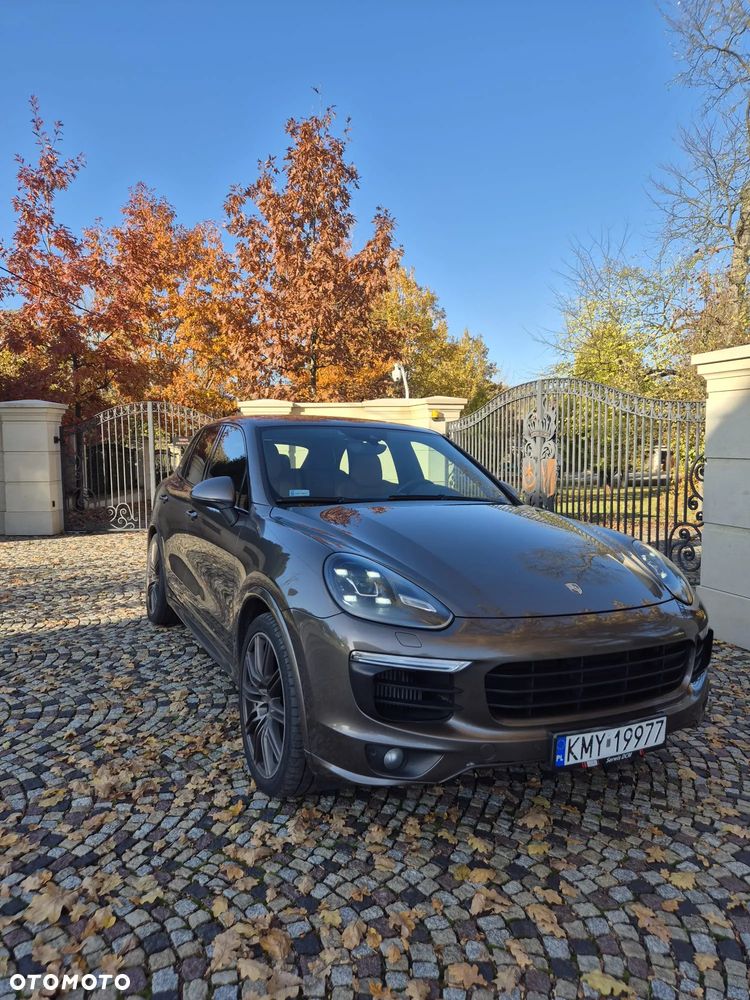Porsche Cayenne - 6