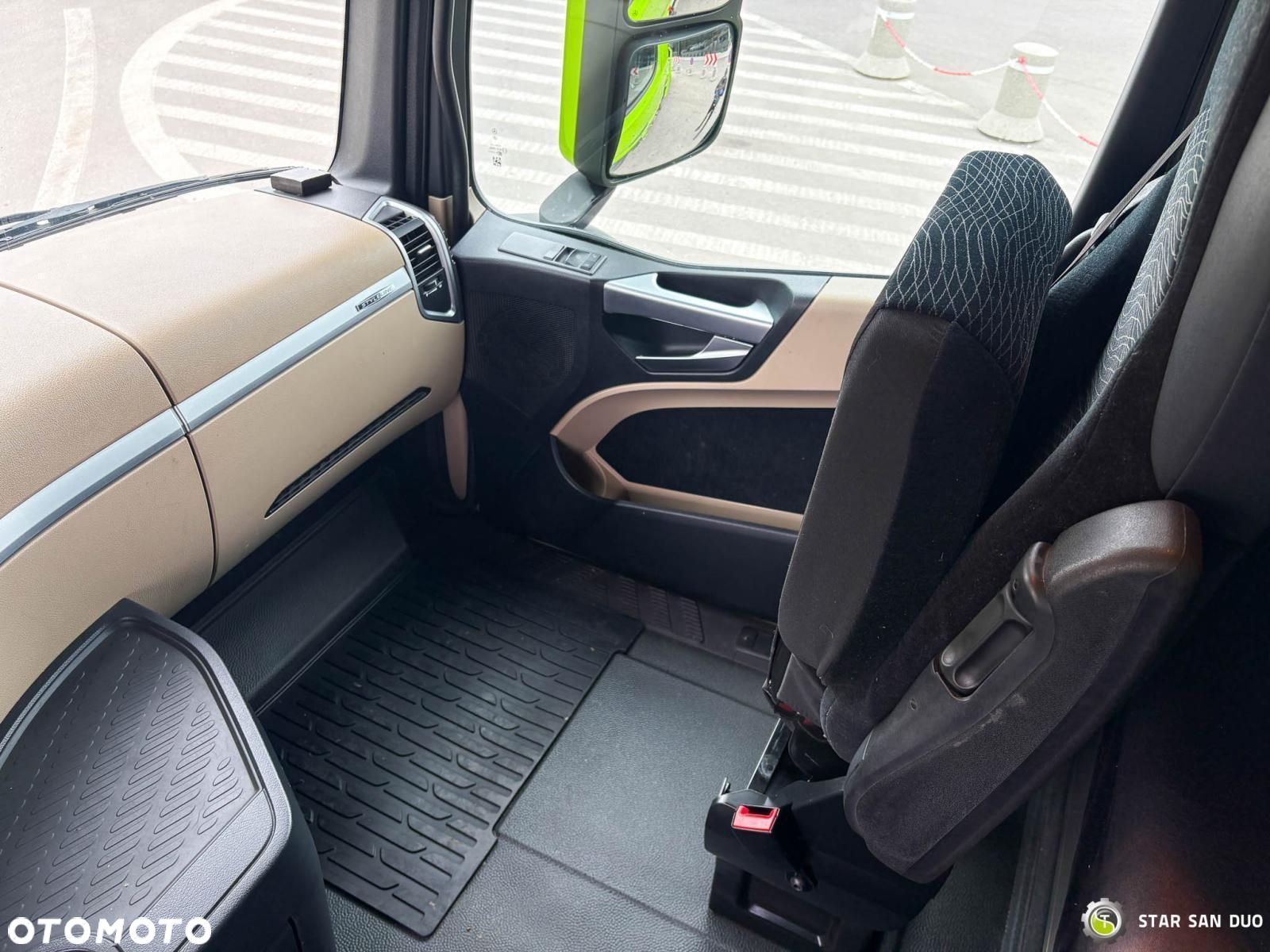 Mercedes-Benz Actros 6x2 HMF 3220 K-7 HDS Żuraw Crane - 22