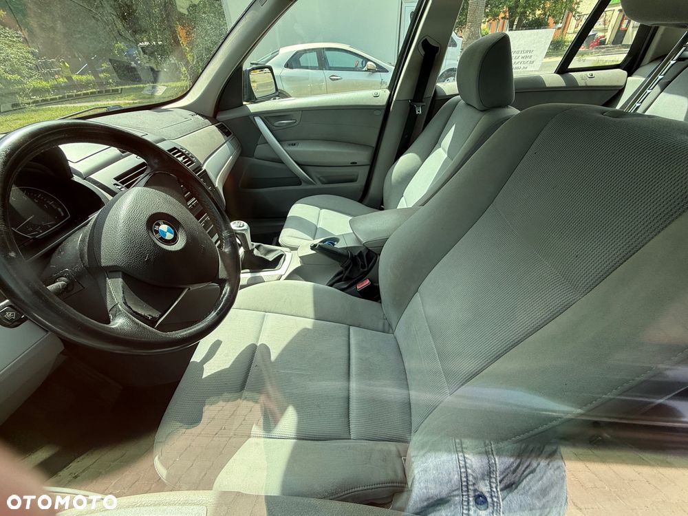 BMW X3 2.5si - 13