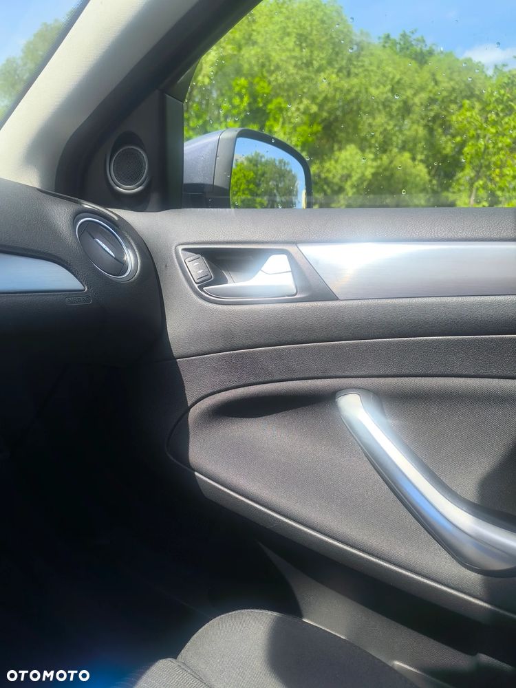 Ford Mondeo - 27