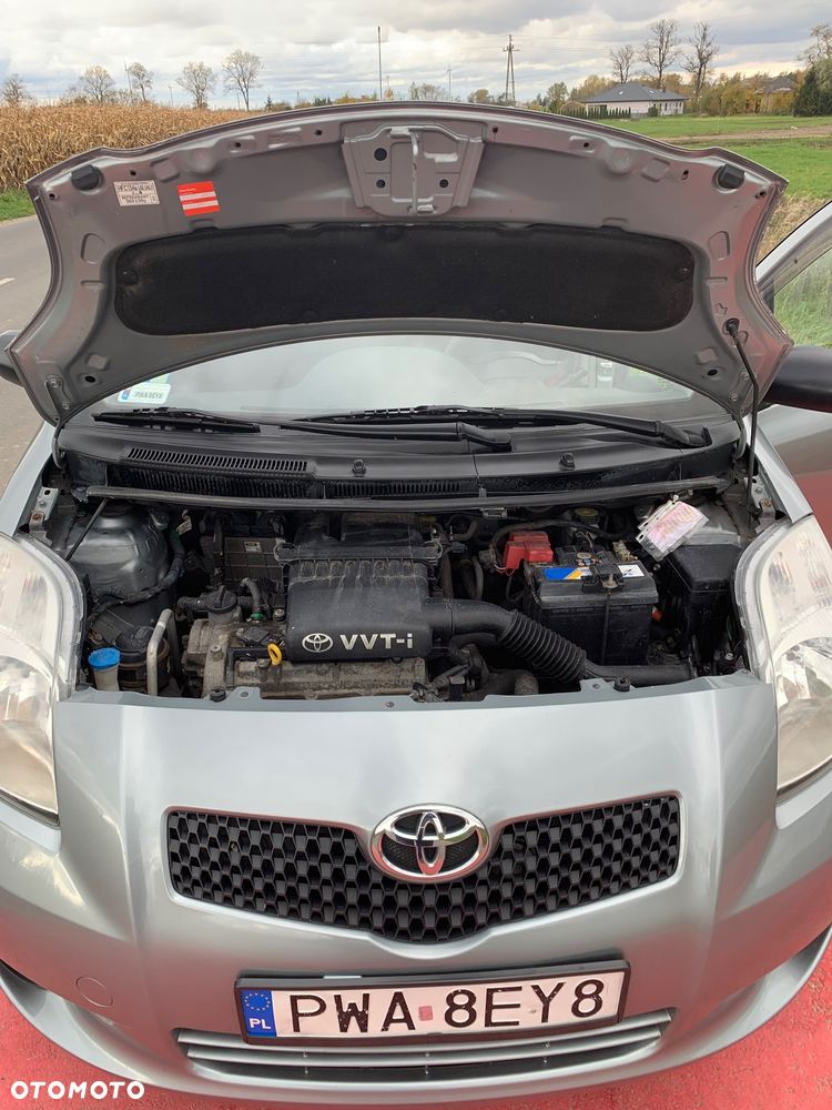 Toyota Yaris 1.3 VVT-i Sol - 5