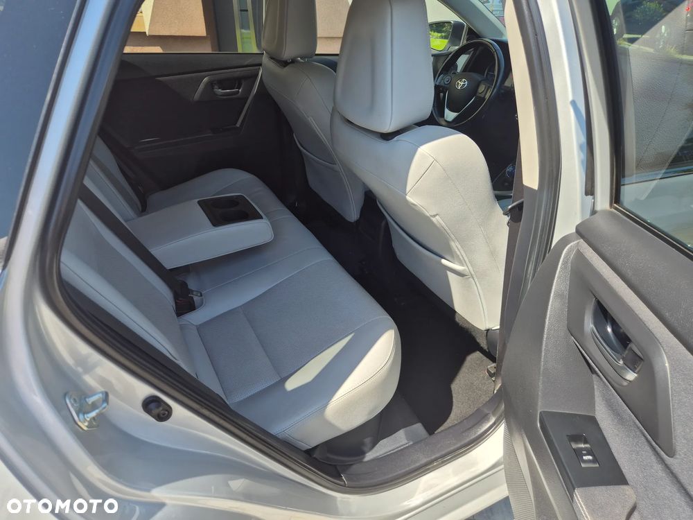 Toyota Auris - 21