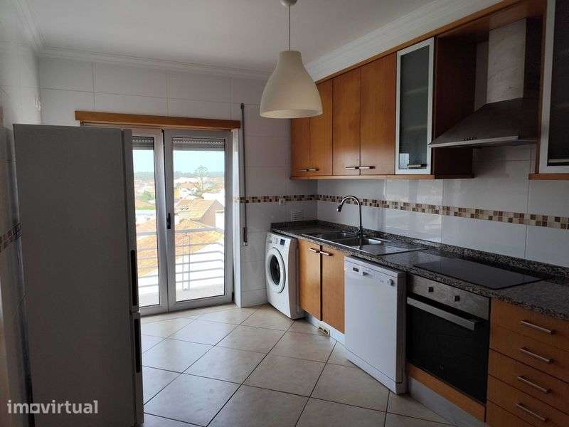Apartamento T2 no centro de Pataias - Grande imagem: 2/11