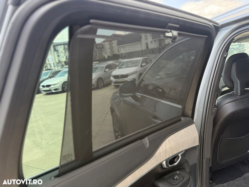 Volvo XC 90 - 22