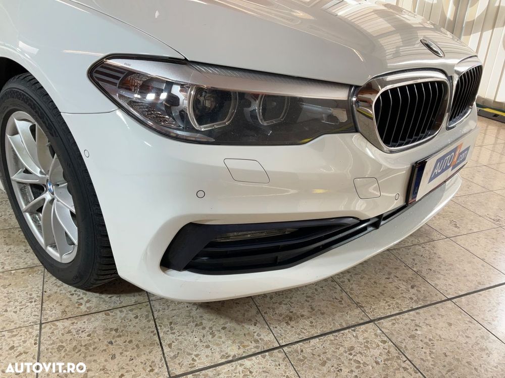 BMW Seria 5 520d Aut. - 35