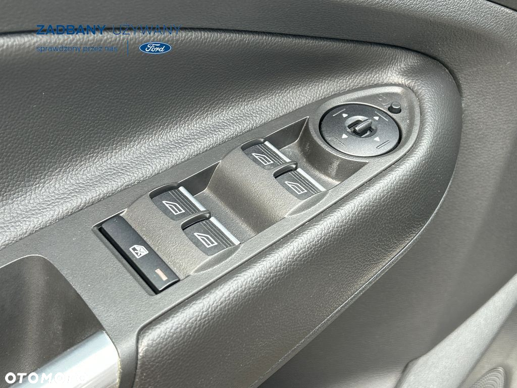Ford Kuga 1.5 EcoBoost 2x4 Titanium - 18