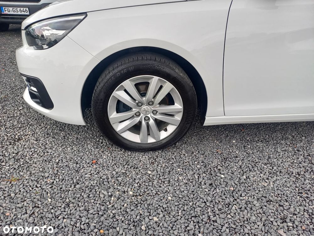 Peugeot 308 - 13