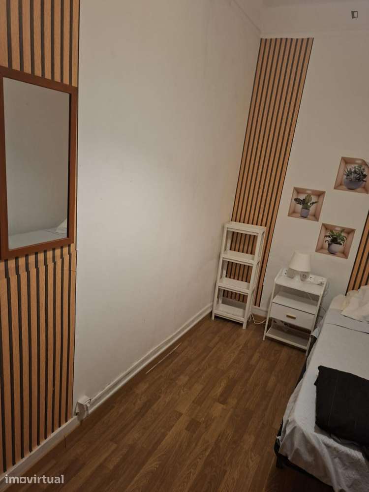 Quarto - localizado em Arroios Lisbon - Grande imagem: 4/15