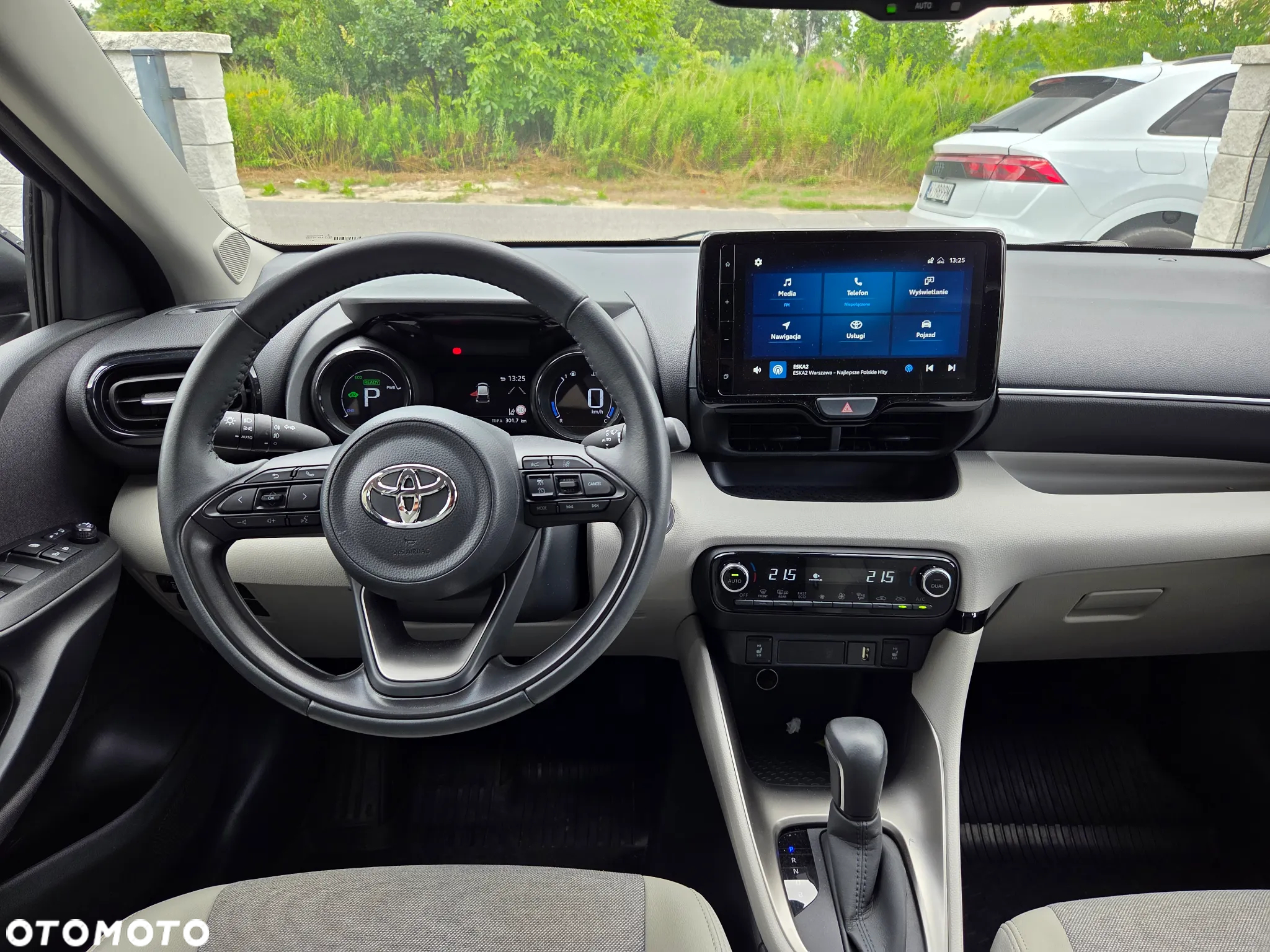 Toyota Yaris Hybrid 1.5 Executive - 8