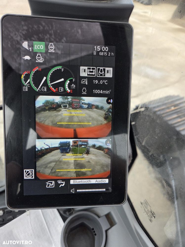Hitachi ZX250-7, 27,6t, 2020, 6.815h, latime 2,99m, cupa NOUA 1,55mc, lant si papuci NOI, inst picon si inst rotire pe brate, camera spate, camere laterale, gresare automata, ad sapare 7m, ridica 15t, consum 13,1l/h, revizii facute, leasing 4ani-99.000 Eur+t - 26