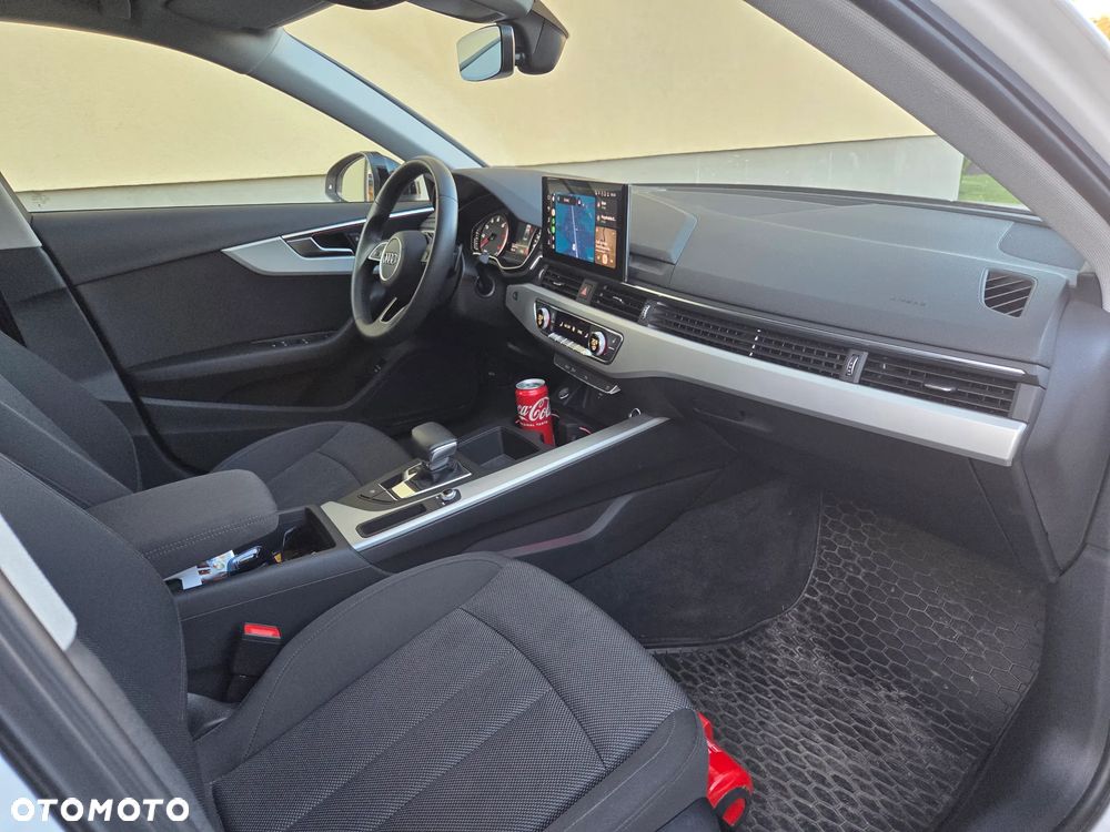 Audi A4 Limousine 35 TFSI mHEV S tronic - 14