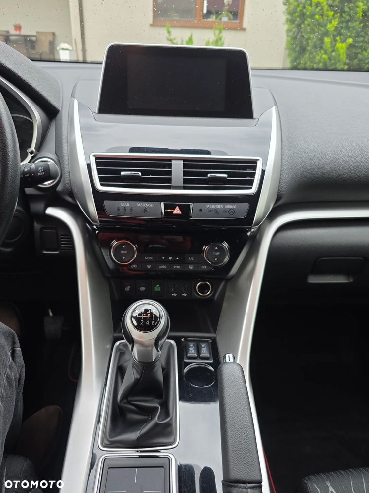 Mitsubishi Eclipse Cross 1.5 T Intense - 12
