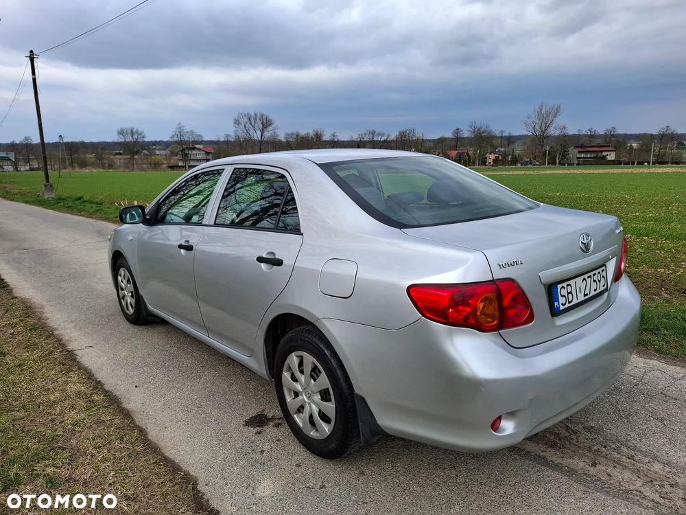 Toyota Corolla 1.4 VVT-i Terra - 30