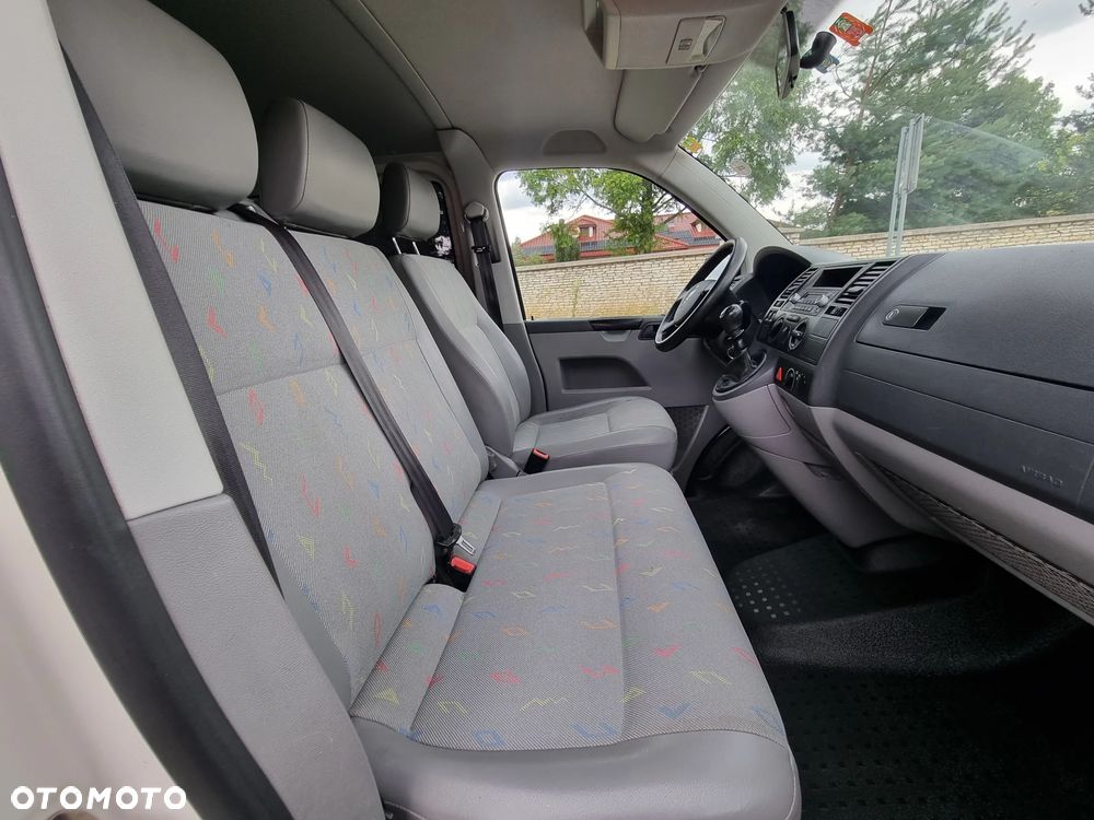 Volkswagen Transporter - 16