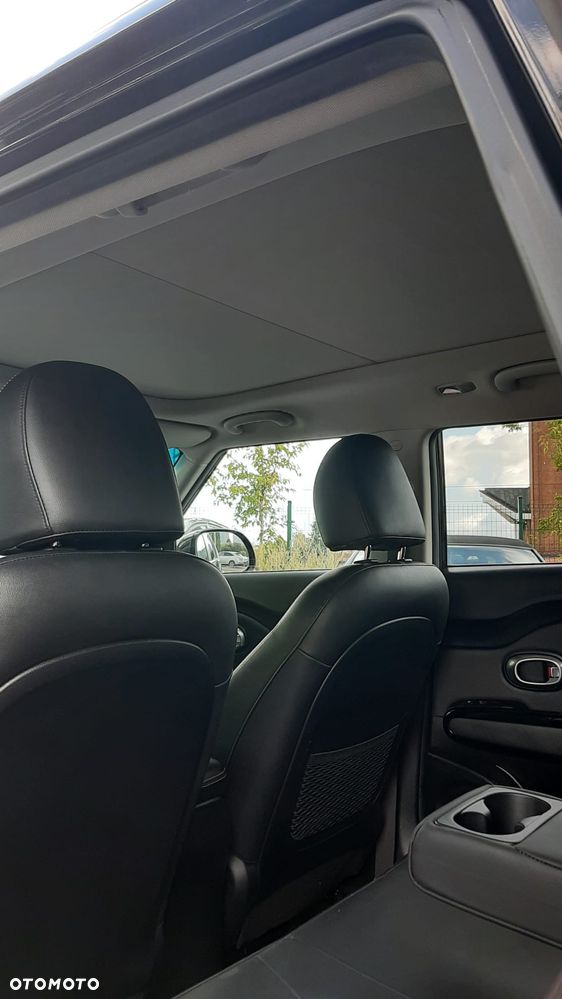 Kia Soul 1.6 CRDI L Business Line - 24