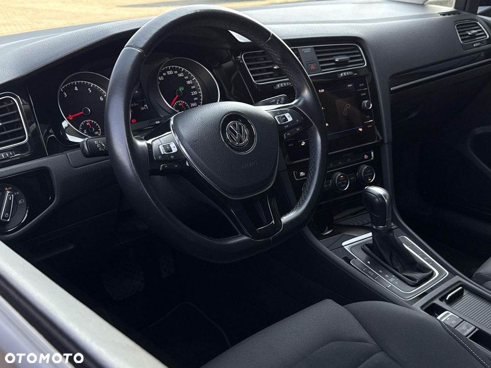 Volkswagen Golf VII 1.5 TSI BMT Highline DSG - 9