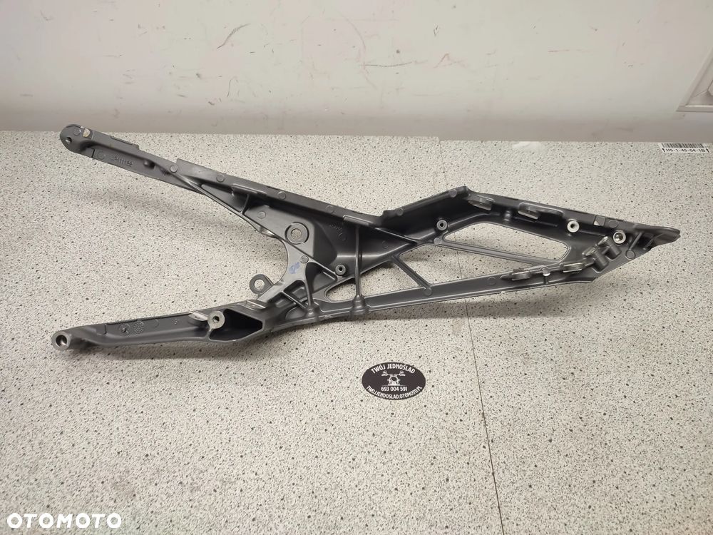 Stelaż tył, tylny prawy KTM Duke 125 390 24-26 - 14