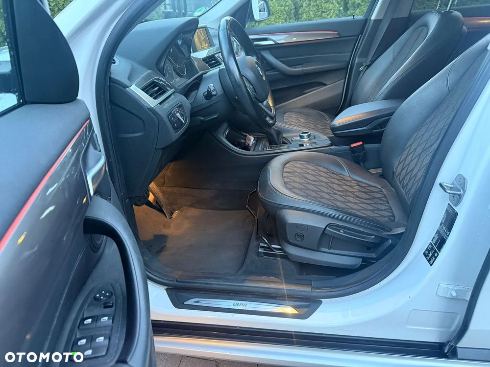 BMW X1 xDrive20d xLine sport - 23