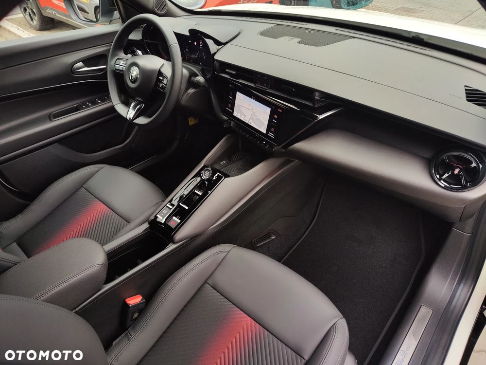 Alfa Romeo Junior 1.2 mHEV Ibrida Speciale eDCT - 22