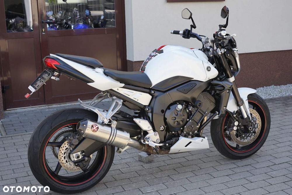 Yamaha FZ - 4