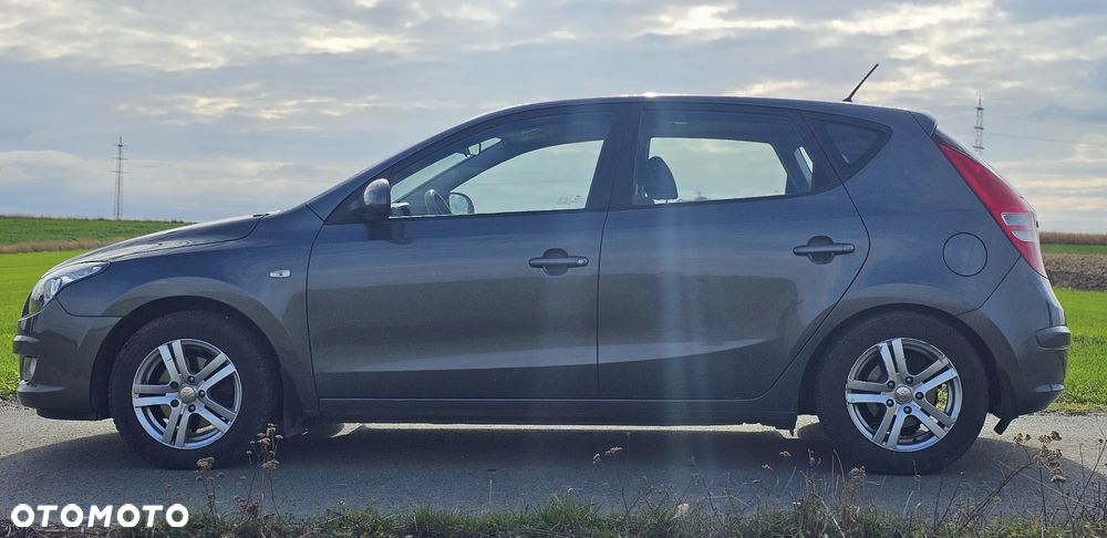 Hyundai i30 1.6 Comfort - 3