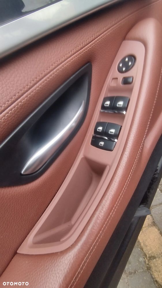 BMW Seria 5 520d - 17