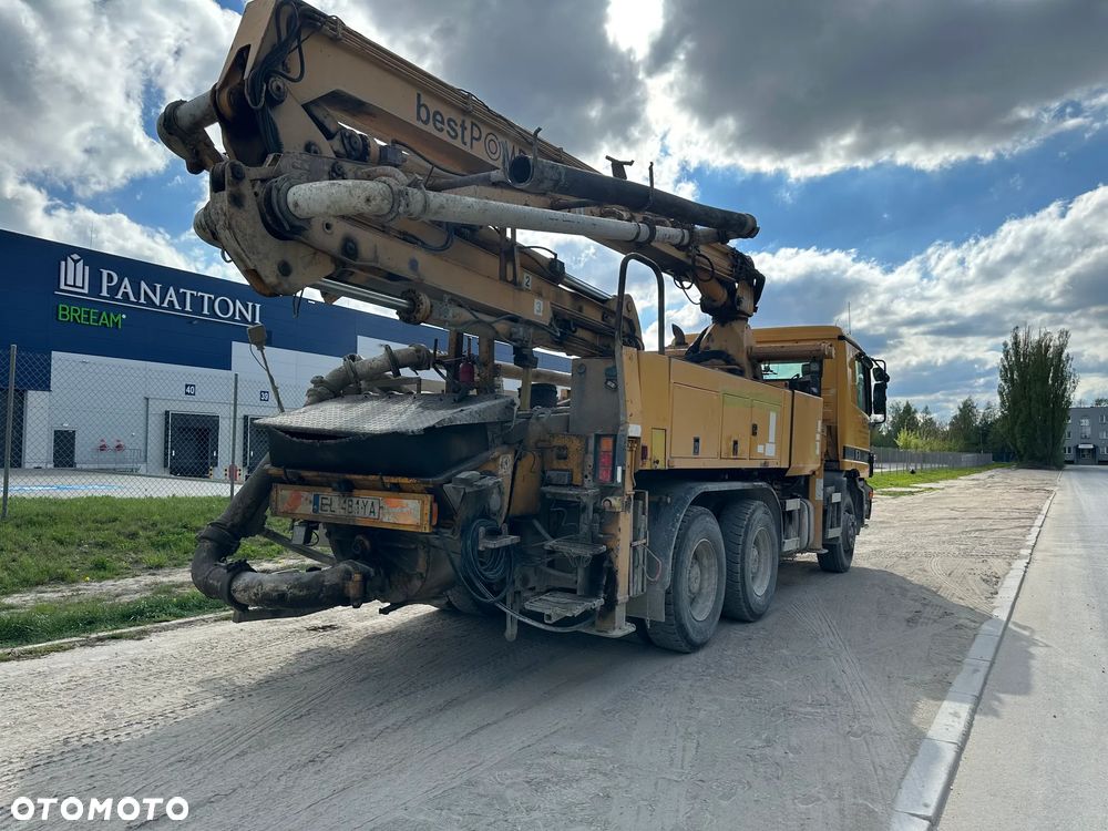 Mercedes-Benz Actros - 7