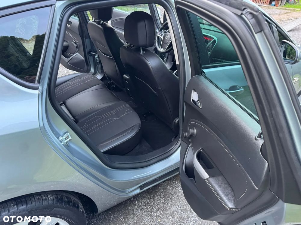 Opel Astra - 31