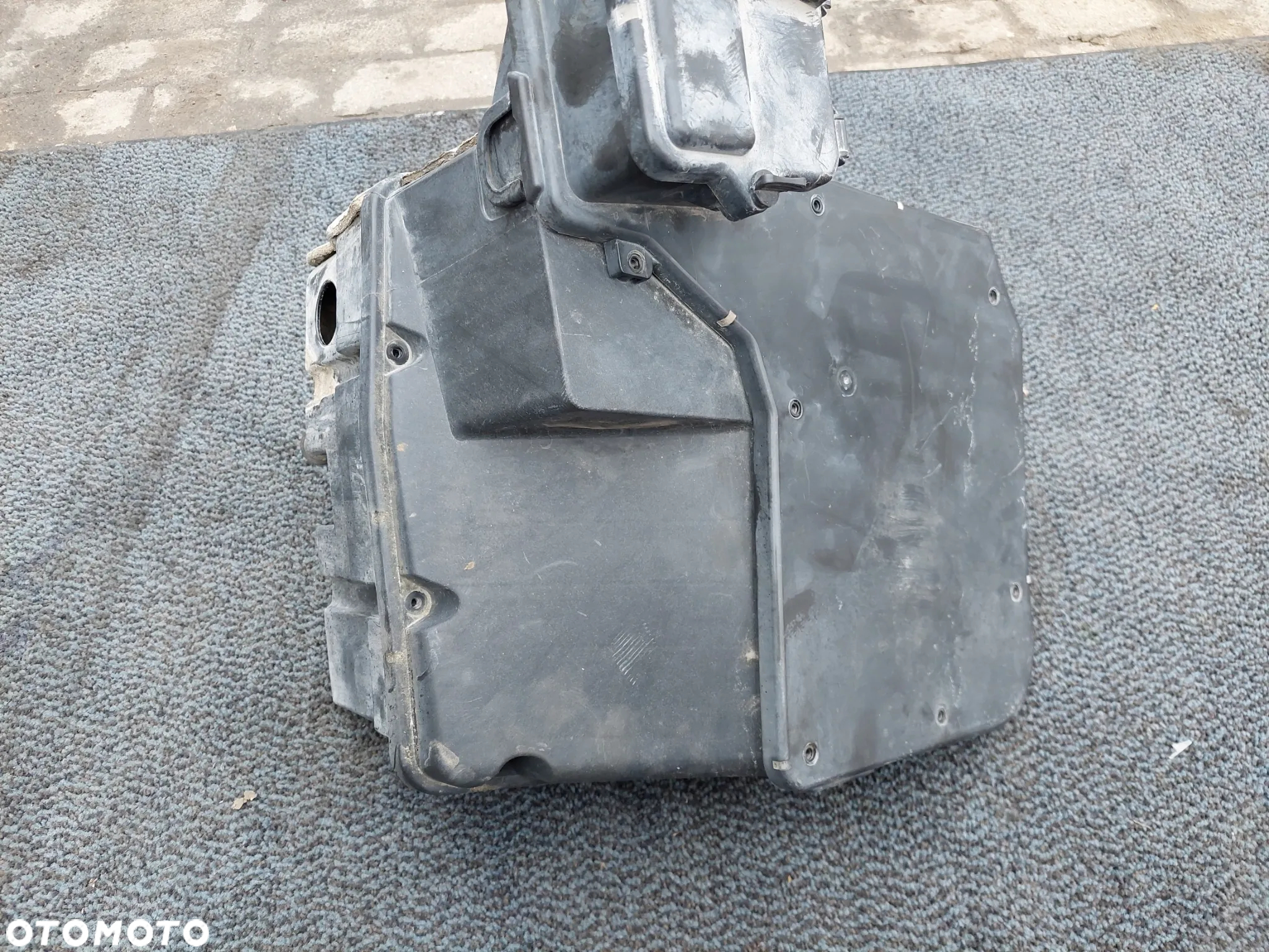 VOLKSWAGEN T5 MULTIVAN SKRZYNKA BEZPIECZNIKÓW 7H0907300 RAF-AUTO - 2