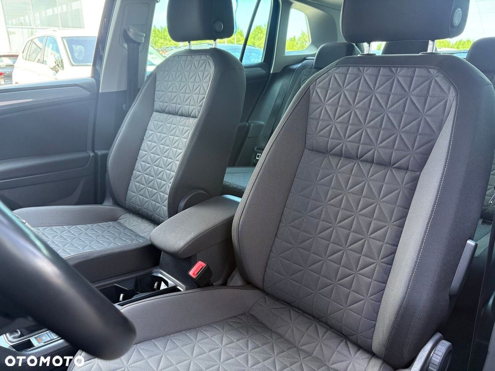 Volkswagen Tiguan - 13