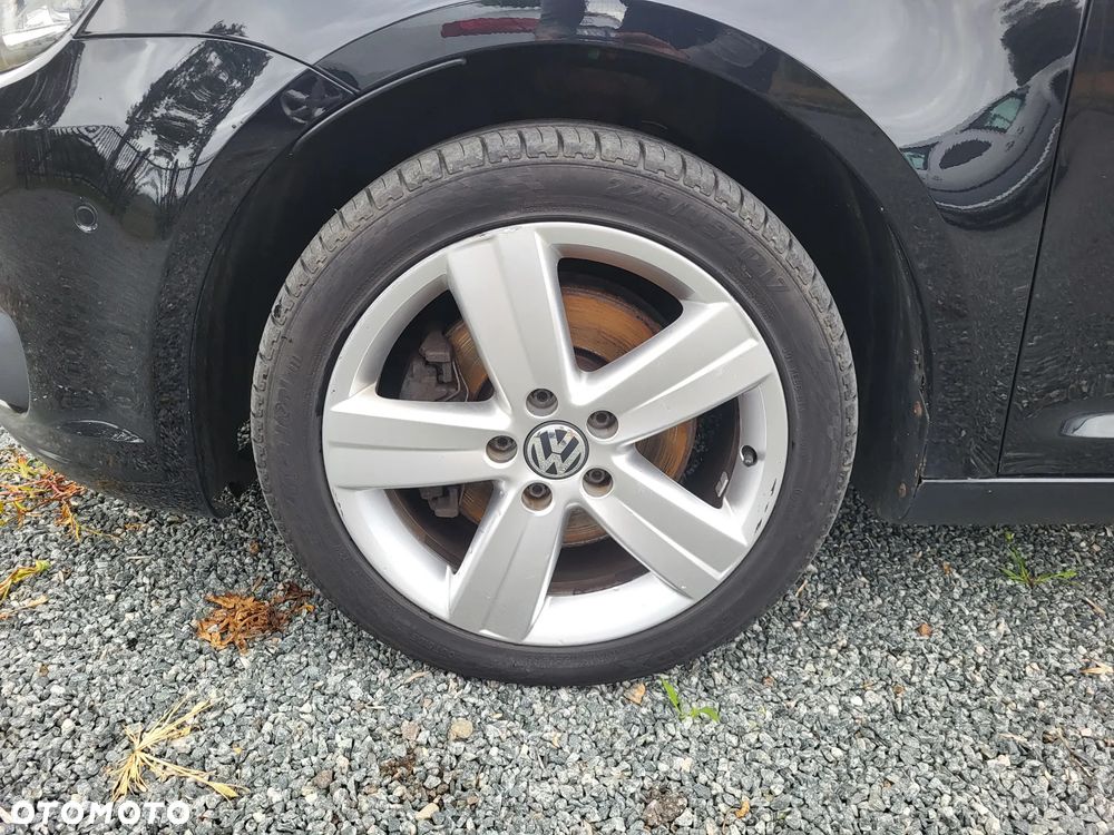 Volkswagen Touran 2.0 TDI DPF Highline DSG - 23