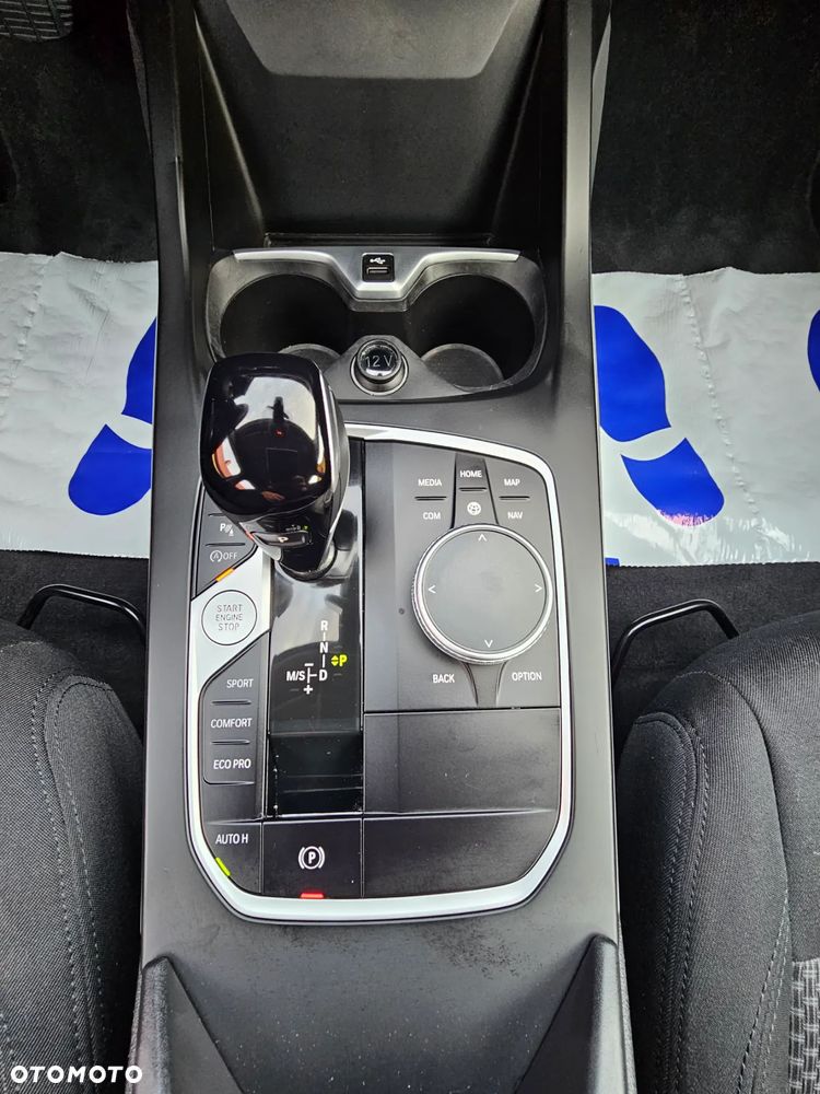 BMW Seria 1 116d - 27