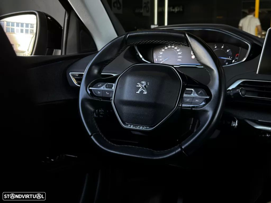 Peugeot 3008 1.5 BlueHDi Allure - 29
