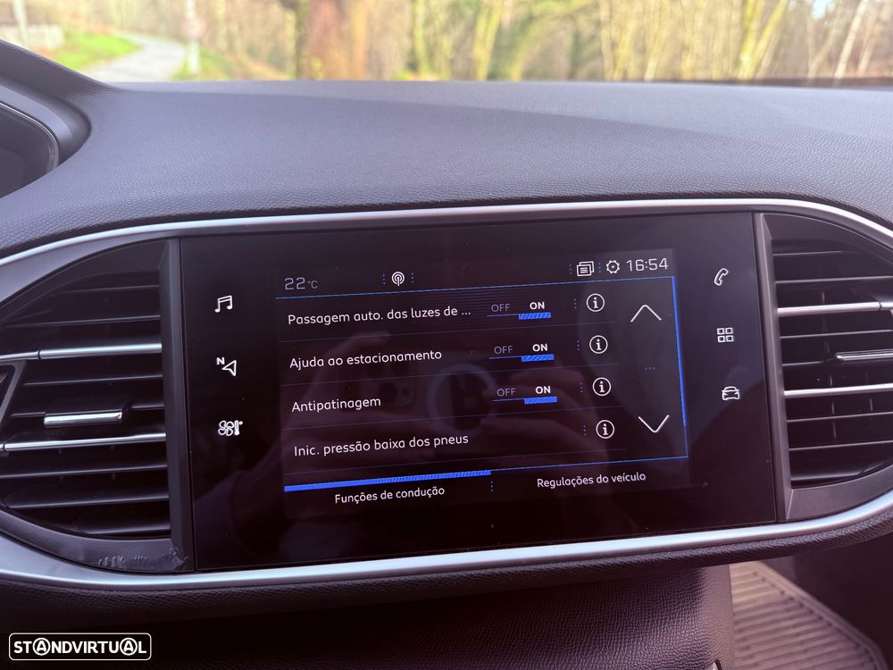 Peugeot 308 SW BlueHDi 130 Stop & Start Allure Pack - 17